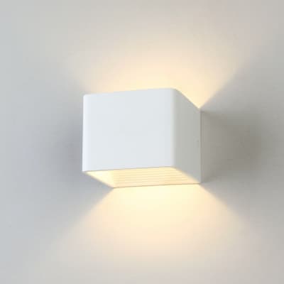 Настенный светильник Elektrostandard Corudo LED белый MRL1060