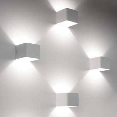 Настенный светильник Elektrostandard Corudo MRL LED 1060 белый
