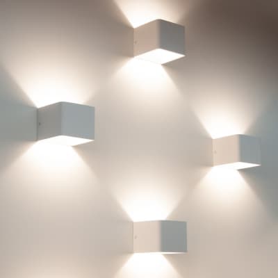 Настенный светильник Elektrostandard Corudo LED белый MRL1060