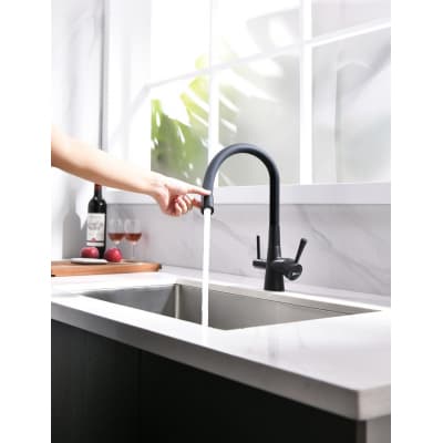 Смеситель Lemark Comfort (LM3075BL) для кухни  с подключением к фильтру с питьевой водой