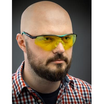 Защитные жёлтые очки KRAFTOOL BASIC стекло-моноблок с покрытием устойчивым к истиранию и запотеванию, открытого типа 110318