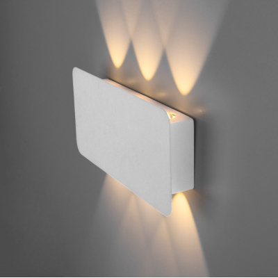 Настенный светильник Elektrostandard Angle 40138/1 LED белый