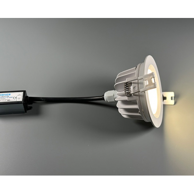 Точечный светильник Italline IT08-8018 white 3000K