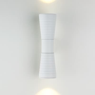 Уличный настенный светильник Elektrostandard Tube 1502 TECHNO LED белый